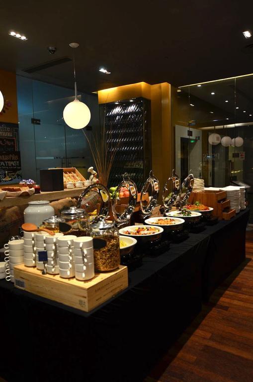 Aqueen Hotel Lavender Singapore Esterno foto