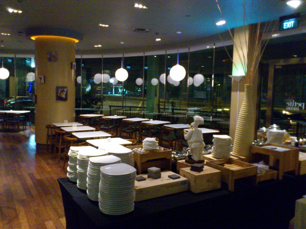Aqueen Hotel Lavender Singapore Esterno foto